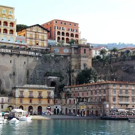 Garghe House Apartment *