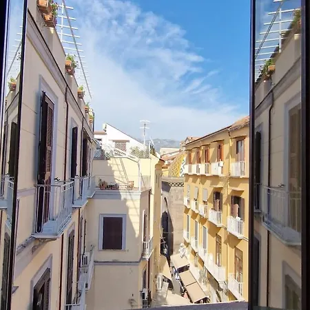 Apartman Garghe House *