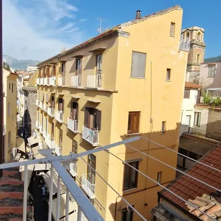 Apartmán Garghe House *