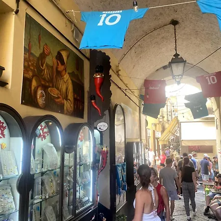 アパート Garghe House